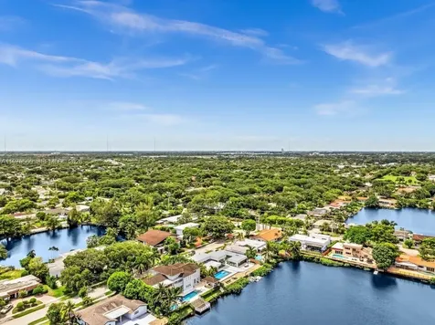 19801 NE 23rd Avenue Miami FL 33180