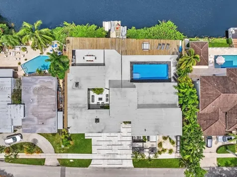 19801 NE 23rd Avenue Miami FL 33180
