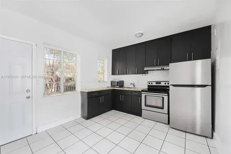 282 NW 41st Avenue Miami FL 33126