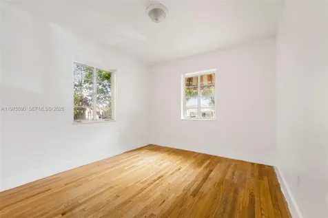 282 NW 41st Avenue Miami FL 33126