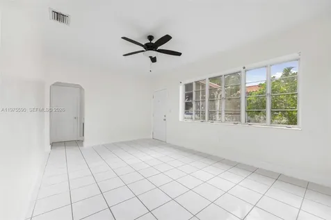 282 NW 41st Avenue Miami FL 33126