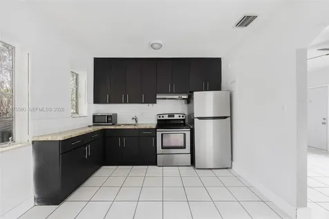 282 NW 41st Avenue Miami FL 33126