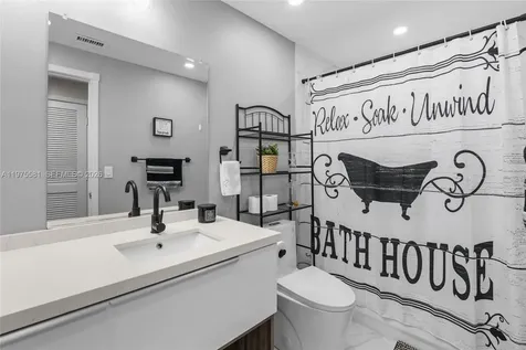 10750 NW 66th Street Doral FL 33178