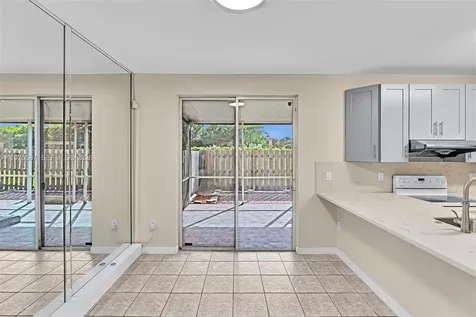 2297 NW 160th Terrace Pembroke Pines FL 33028