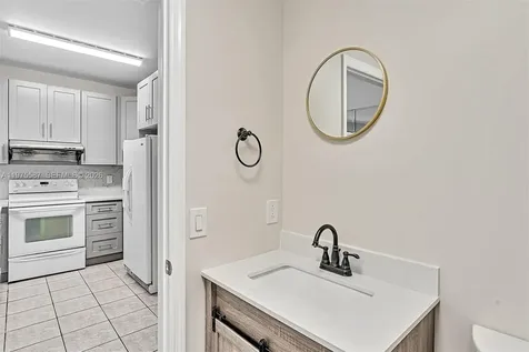 2297 NW 160th Terrace Pembroke Pines FL 33028