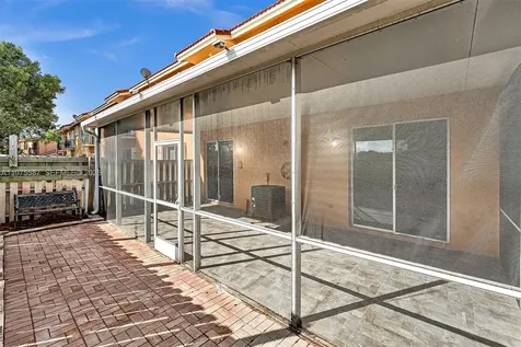 2297 NW 160th Terrace Pembroke Pines FL 33028