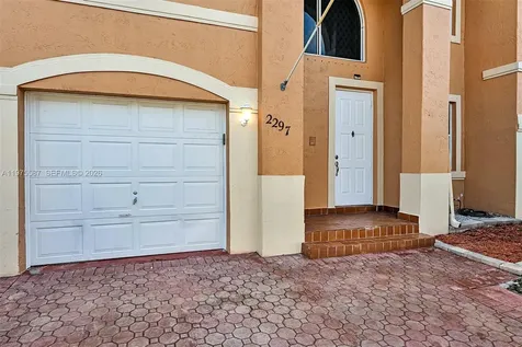 2297 NW 160th Terrace Pembroke Pines FL 33028