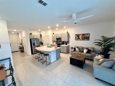 1317 Anchor Bend Way Kissimmee FL 34746