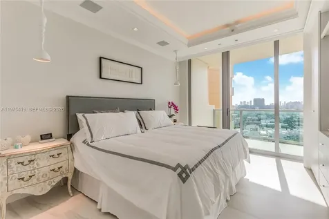 1455 Ocean Drive Miami Beach FL 33139
