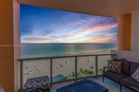 1455 Ocean Drive Miami Beach FL 33139