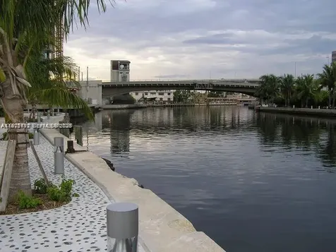 690 SW 1st Court Miami FL 33130