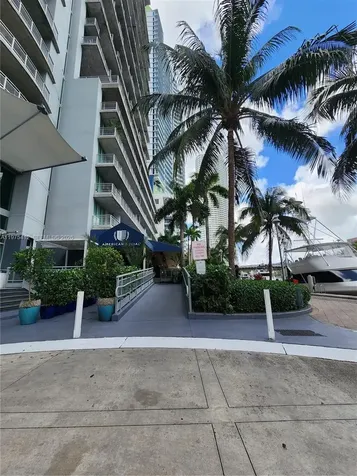 690 SW 1st Court Miami FL 33130