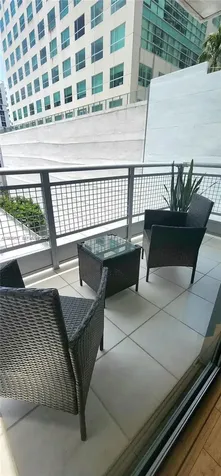 690 SW 1st Court Miami FL 33130