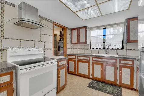 16501 SW 102nd Court Miami FL 33157