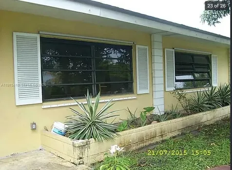 16501 SW 102nd Court Miami FL 33157