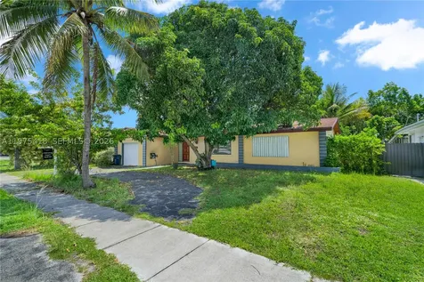 16501 SW 102nd Court Miami FL 33157