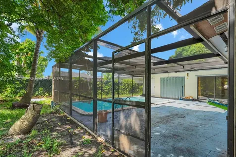 16501 SW 102nd Court Miami FL 33157