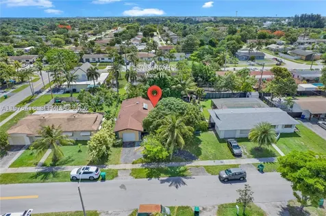 16501 SW 102nd Court Miami FL 33157