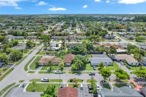 16501 SW 102nd Court Miami FL 33157