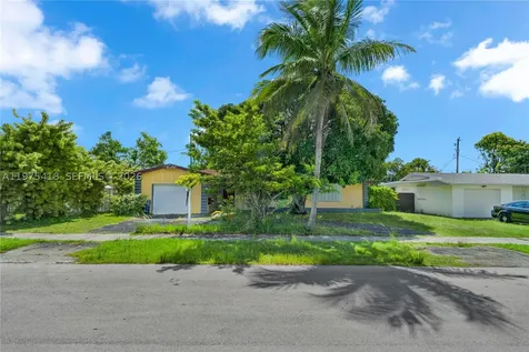 16501 SW 102nd Court Miami FL 33157