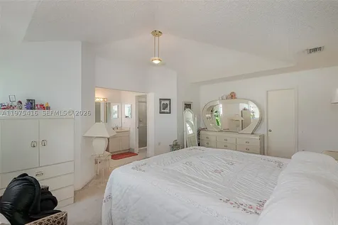 2518 NE 206th Terrace Miami FL 33180