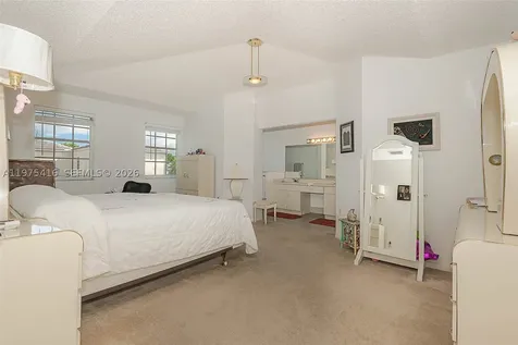 2518 NE 206th Terrace Miami FL 33180