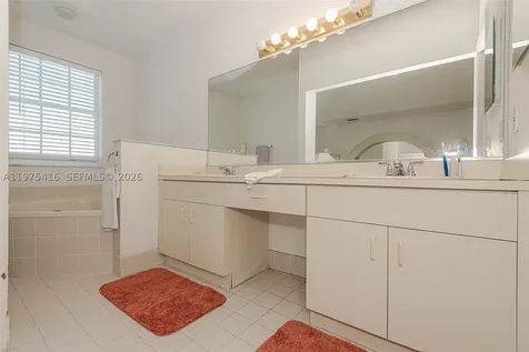 2518 NE 206th Terrace Miami FL 33180