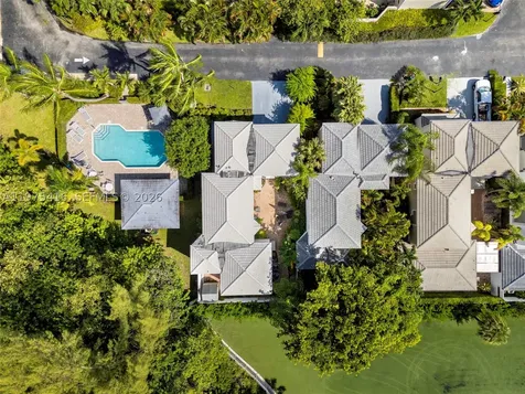 2518 NE 206th Terrace Miami FL 33180