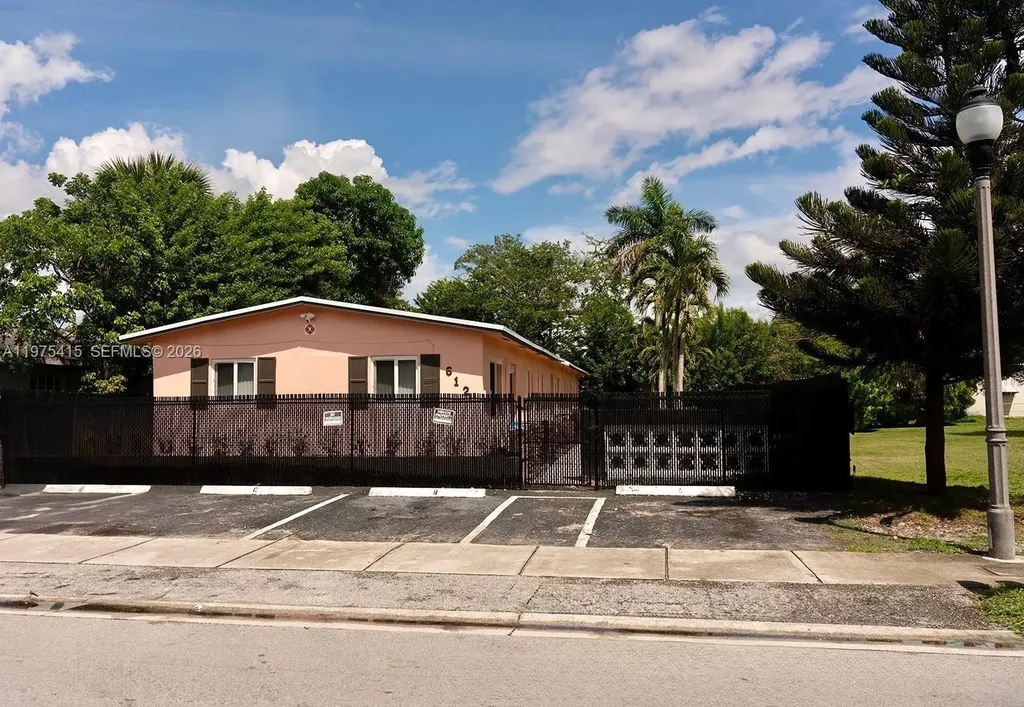 612 NW 10th Terrace Fort Lauderdale FL 33311
