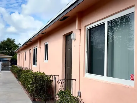612 NW 10th Terrace Fort Lauderdale FL 33311