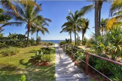 881 Ocean Drive Key Biscayne FL 33149