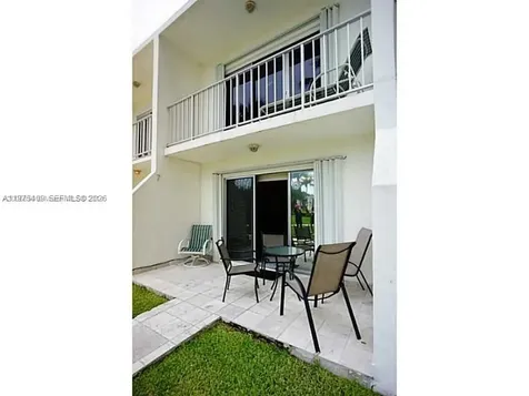 881 Ocean Drive Key Biscayne FL 33149