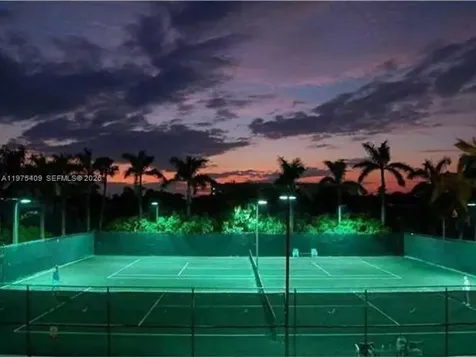 881 Ocean Drive Key Biscayne FL 33149