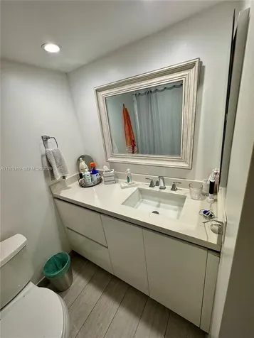 881 Ocean Drive Key Biscayne FL 33149