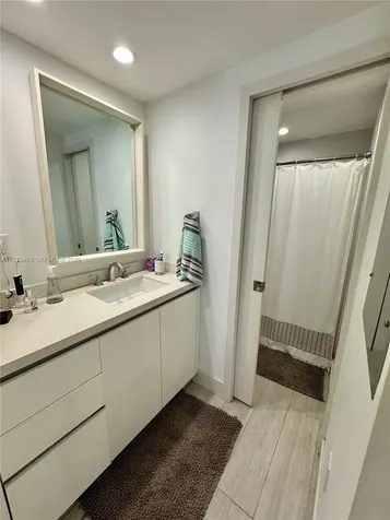 881 Ocean Drive Key Biscayne FL 33149