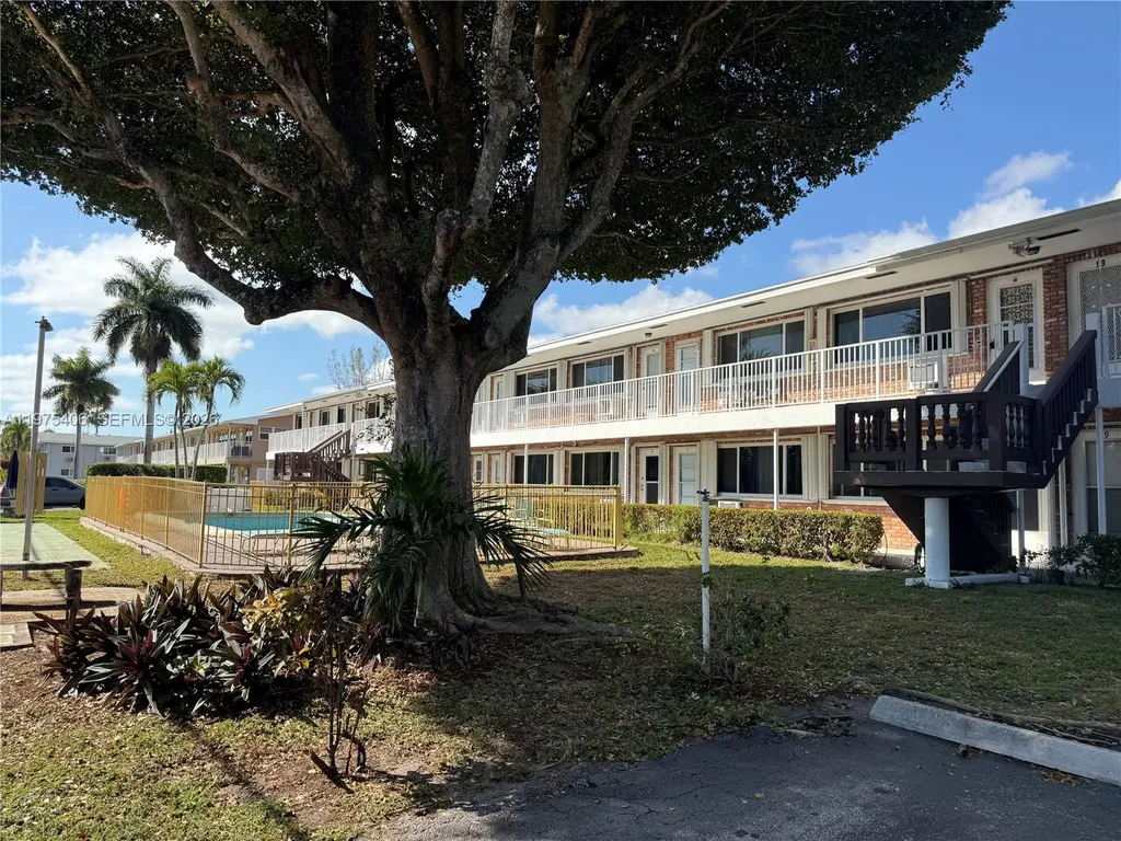 450 Layne Boulevard Hallandale Beach FL 33009