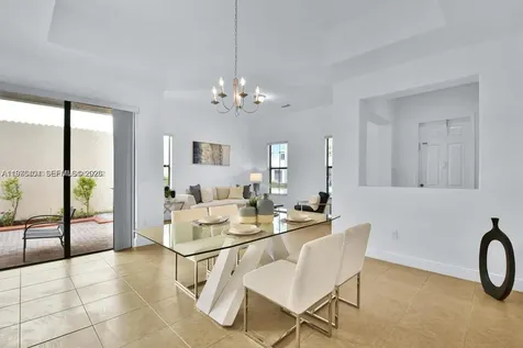 8354 NW 39th Court Cooper City FL 33024