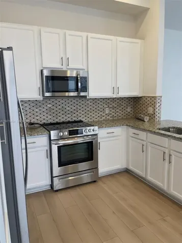 8354 NW 39th Court Cooper City FL 33024