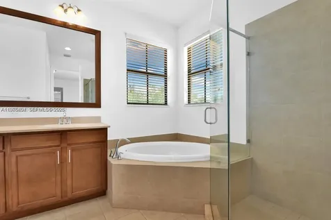 8354 NW 39th Court Cooper City FL 33024