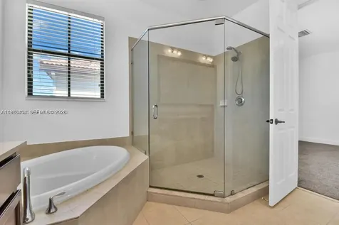 8354 NW 39th Court Cooper City FL 33024