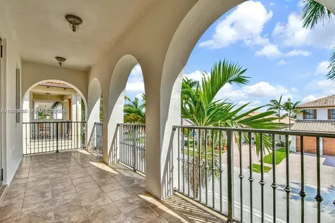 8354 NW 39th Court Cooper City FL 33024