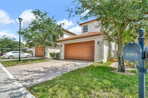 8354 NW 39th Court Cooper City FL 33024