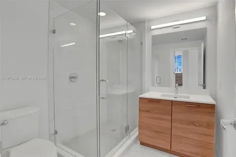 16385 SE Biscayne Boulevard North Miami Beach FL 33160