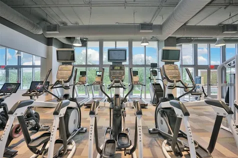 16385 SE Biscayne Boulevard North Miami Beach FL 33160