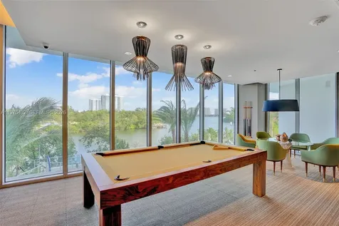 16385 SE Biscayne Boulevard North Miami Beach FL 33160