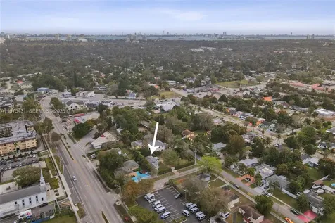 11809 NE 1st Avenue Miami FL 33161