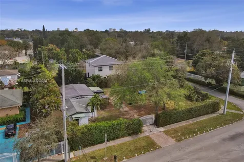 11809 NE 1st Avenue Miami FL 33161