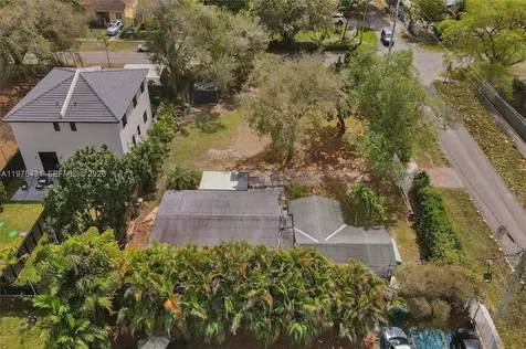 11809 NE 1st Avenue Miami FL 33161