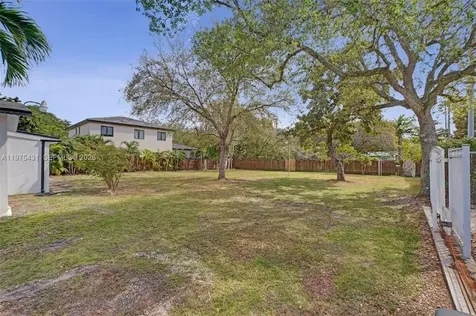 11809 NE 1st Avenue Miami FL 33161