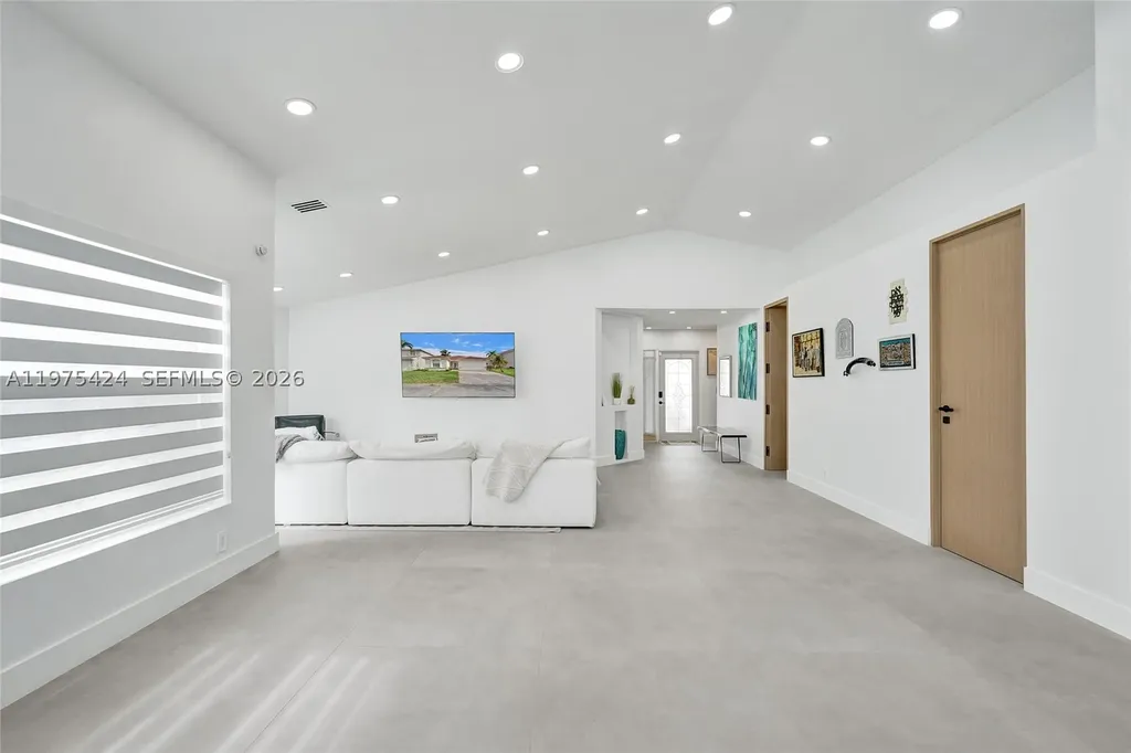 3371 SW 51st Street Hollywood FL 33312